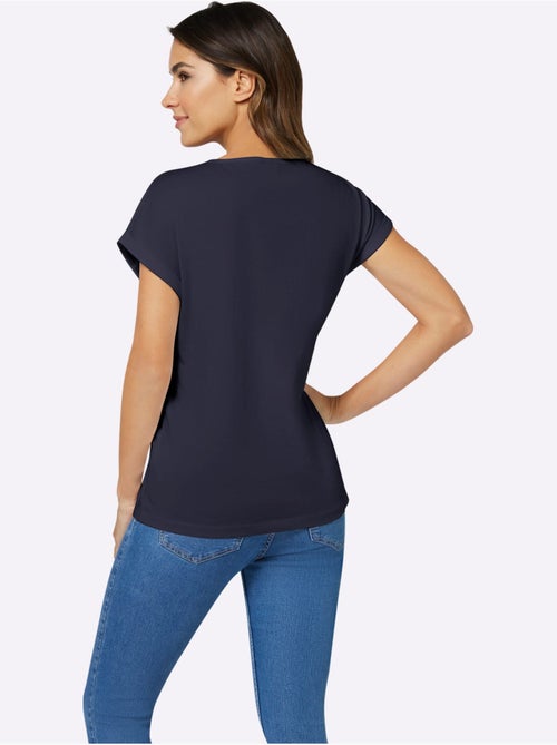T-shirt à encolure ronde avec mancherons et imprimé cœur - Taille standard - Moda Vilona - Kiabi T-shirt à encolure ronde avec mancherons et imprimé cœur - Taille standard - Moda Vilona - Kiabi