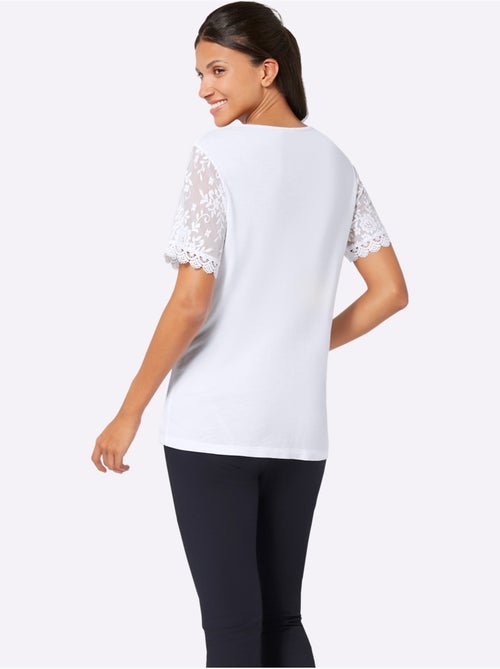 T-shirt à encolure ronde avec manches courtes en dentelle - Taille standard - Moda Vilona - Kiabi