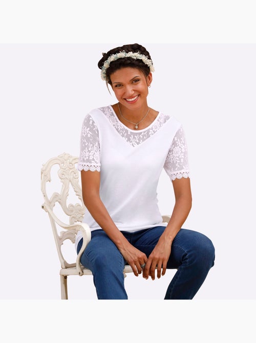 T-shirt à encolure ronde avec manches courtes en dentelle - Taille standard - Moda Vilona - Kiabi