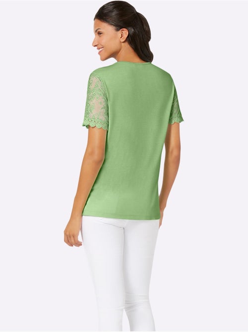T-shirt à encolure ronde avec manches en dentelle - taille standard - moda vilona - Kiabi T-shirt à encolure ronde avec manches en dentelle - taille standard - moda vilona - Kiabi