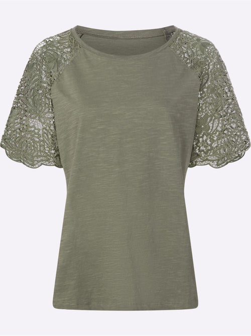 T-shirt à encolure ronde avec manches en dentelle transparente - taille standard - helline - Kiabi T-shirt à encolure ronde avec manches en dentelle transparente - taille standard - helline - Kiabi