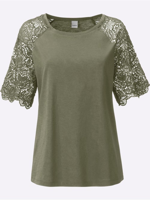 T-shirt à encolure ronde avec manches en dentelle transparente - taille standard - helline - Kiabi T-shirt à encolure ronde avec manches en dentelle transparente - taille standard - helline - Kiabi