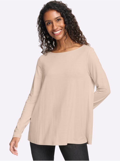T-shirt à encolure ronde pli creux tendance au dos - taille standard - helline - Kiabi T-shirt à encolure ronde pli creux tendance au dos - taille standard - helline - Kiabi