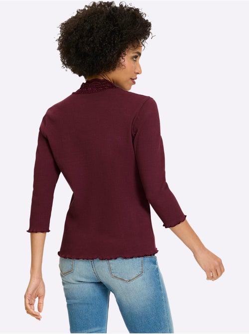 T-shirt à Manches 3/4 Empiècement Dentelle Tendance - Taille Standard - Helline - Kiabi T-shirt à Manches 3/4 Empiècement Dentelle Tendance - Taille Standard - Helline - Kiabi