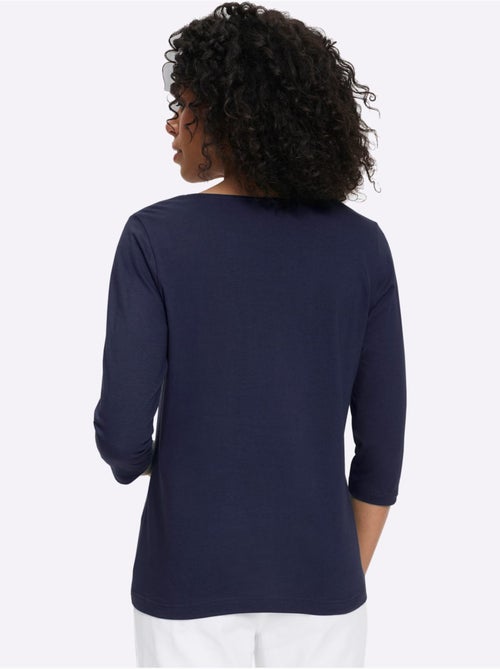 T-shirt à manches 3/4 petites pierres fantaisie à l'encolure - taille standard - moda vilona - Kiabi T-shirt à manches 3/4 petites pierres fantaisie à l'encolure - taille standard - moda vilona - Kiabi