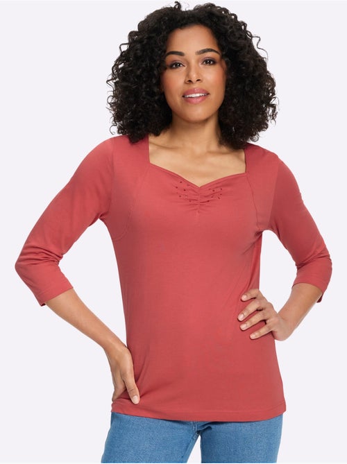 T-shirt à manches 3/4 petites pierres fantaisie à l'encolure - taille standard - moda vilona - Kiabi T-shirt à manches 3/4 petites pierres fantaisie à l'encolure - taille standard - moda vilona - Kiabi