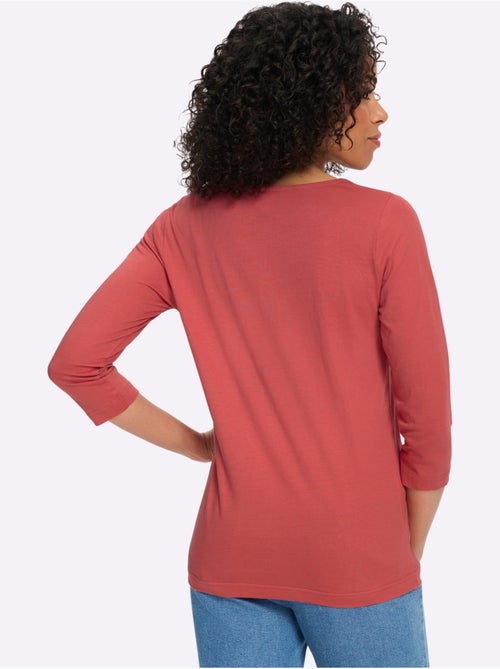 T-shirt à manches 3/4 petites pierres fantaisie à l'encolure - taille standard - moda vilona - Kiabi T-shirt à manches 3/4 petites pierres fantaisie à l'encolure - taille standard - moda vilona - Kiabi