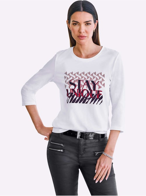 T-shirt à manches 3/4 qualité coton doux sur la peau - taille standard - helline - Kiabi T-shirt à manches 3/4 qualité coton doux sur la peau - taille standard - helline - Kiabi