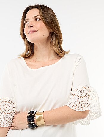 T-shirt à manches courte en macramé