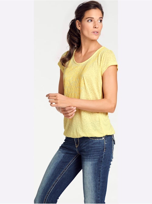 T-shirt à Manches Courtes - Taille Standard - Helline - Kiabi T-shirt à Manches Courtes - Taille Standard - Helline - Kiabi