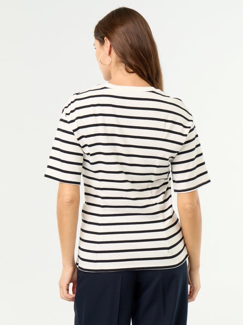 T-shirt à manches courtes avec bijou coquillage - Kiabi
