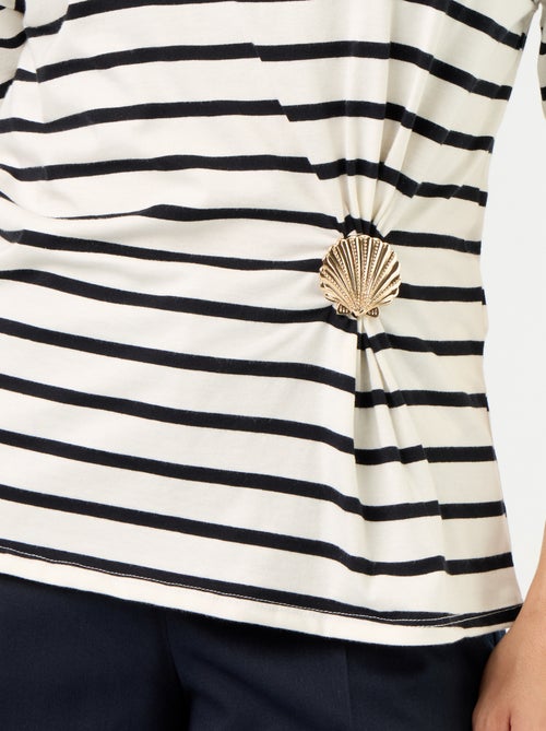 T-shirt à manches courtes avec bijou coquillage - Kiabi