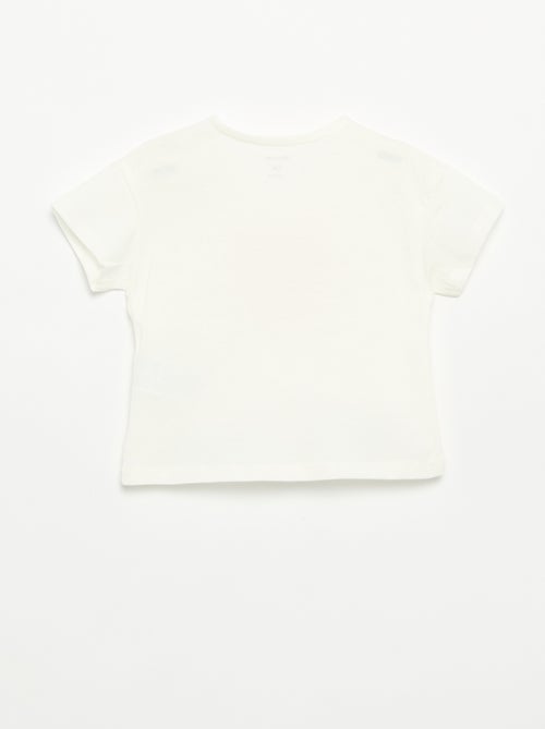 T-shirt à manches courtes avec cœur cousu - Kiabi T-shirt à manches courtes avec cœur cousu - Kiabi