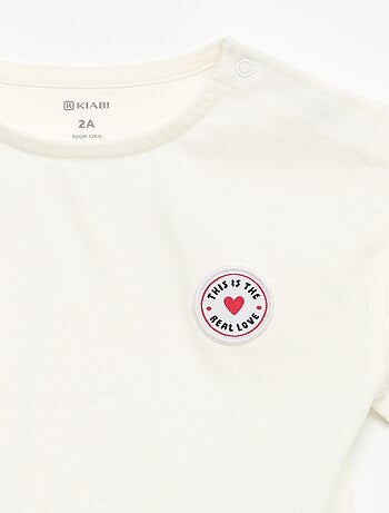 T-shirt à manches courtes avec cœur cousu