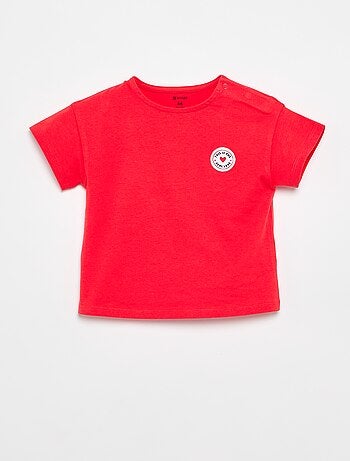 T-shirt à manches courtes avec cœur cousu