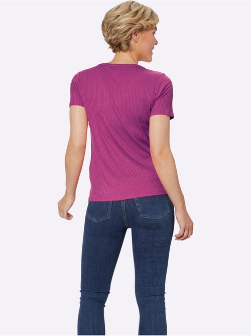 T-shirt à manches courtes avec col en V et patte de boutonnage décorative - Taille standard - Witt - Kiabi T-shirt à manches courtes avec col en V et patte de boutonnage décorative - Taille standard - Witt - Kiabi