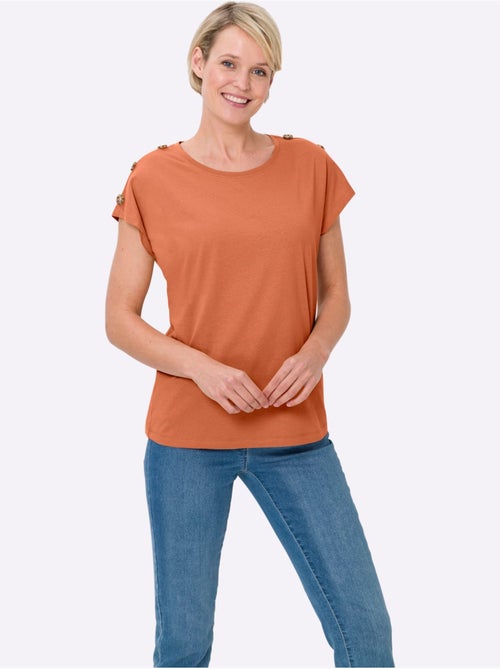 T-shirt à manches courtes avec col rond et boutons imitation corne - Taille standard - Moda Vilona - Kiabi T-shirt à manches courtes avec col rond et boutons imitation corne - Taille standard - Moda Vilona - Kiabi