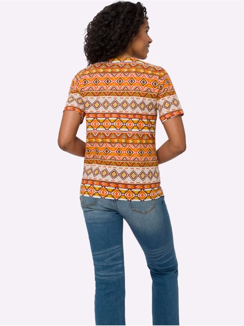 T-shirt à manches courtes avec col rond et motif ethnique coloré - Taille standard - Moda Vilona - Kiabi T-shirt à manches courtes avec col rond et motif ethnique coloré - Taille standard - Moda Vilona - Kiabi