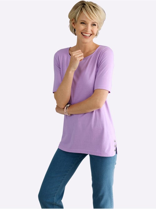 T-shirt à manches courtes avec encolure en U et fentes décoratives - Taille standard - Moda Vilona - Kiabi T-shirt à manches courtes avec encolure en U et fentes décoratives - Taille standard - Moda Vilona - Kiabi