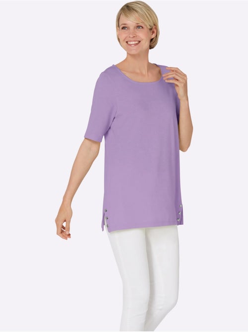 T-shirt à manches courtes avec encolure en U et fentes décoratives - Taille standard - Moda Vilona - Kiabi T-shirt à manches courtes avec encolure en U et fentes décoratives - Taille standard - Moda Vilona - Kiabi