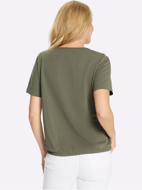 T-shirt à manches courtes avec encolure ronde et fronces - taille standard - moda vilona - Kiabi T-shirt à manches courtes avec encolure ronde et fronces - taille standard - moda vilona - Kiabi