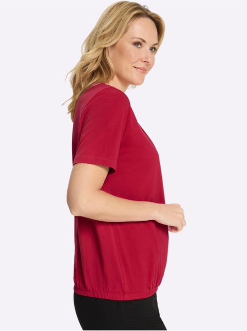 T-shirt à manches courtes avec encolure ronde et fronces - Taille standard - Moda Vilona - Kiabi T-shirt à manches courtes avec encolure ronde et fronces - Taille standard - Moda Vilona - Kiabi