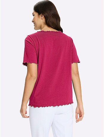 T-shirt à manches courtes en qualité douce avec finitions ondulées - Taille standard - Moda Vilona
