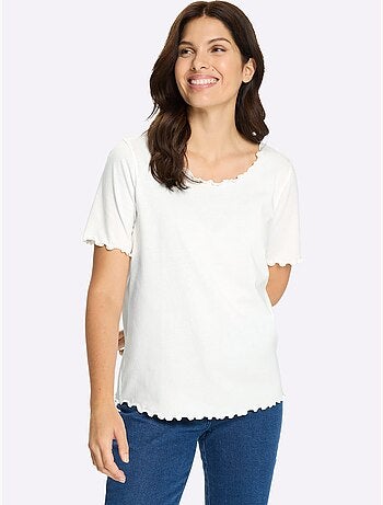 T-shirt à manches courtes en qualité douce avec finitions ondulées - Taille standard - Moda Vilona