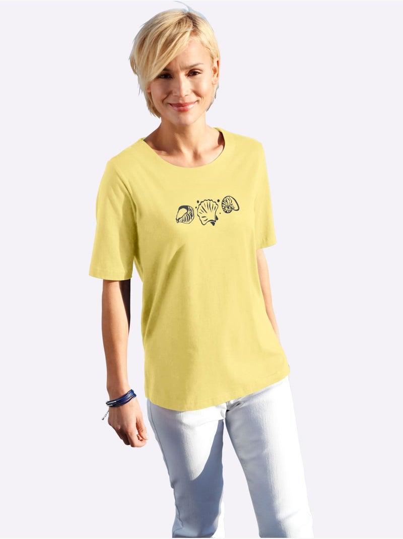 T-shirt à manches courtes avec imprimé coquillages et fentes latérales - Taille standard - Witt Jaune citron - Kiabi