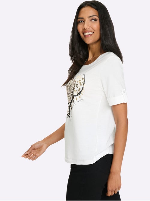 T-shirt à manches courtes avec imprimé léopard et cœurs - Taille standard - Moda Vilona - Kiabi T-shirt à manches courtes avec imprimé léopard et cœurs - Taille standard - Moda Vilona - Kiabi