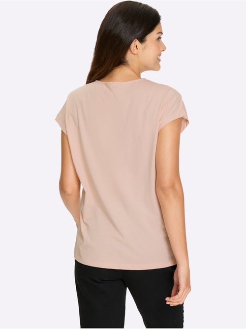 T-shirt à manches courtes avec motif cœur et encolure ronde - Taille standard - Moda Vilona - Kiabi T-shirt à manches courtes avec motif cœur et encolure ronde - Taille standard - Moda Vilona - Kiabi