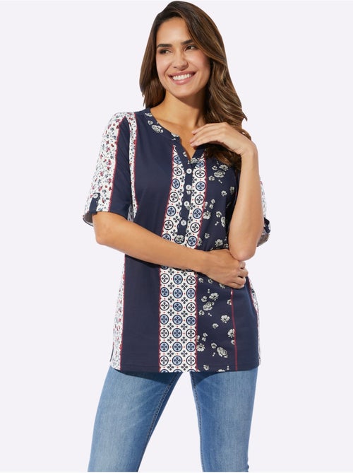T-shirt à manches courtes avec motif patchwork et encolure ronde - Taille standard - Moda Vilona - Kiabi T-shirt à manches courtes avec motif patchwork et encolure ronde - Taille standard - Moda Vilona - Kiabi