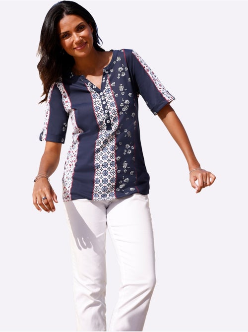 T-shirt à manches courtes avec motif patchwork et encolure ronde - Taille standard - Moda Vilona - Kiabi T-shirt à manches courtes avec motif patchwork et encolure ronde - Taille standard - Moda Vilona - Kiabi