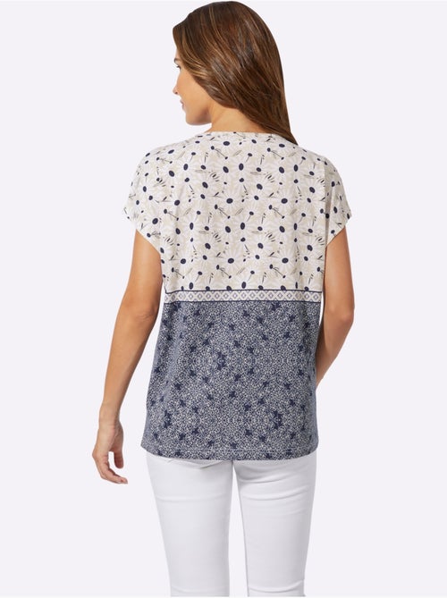T-shirt à manches courtes avec motifs imprimés et col rond - Taille standard - Moda Vilona - Kiabi T-shirt à manches courtes avec motifs imprimés et col rond - Taille standard - Moda Vilona - Kiabi