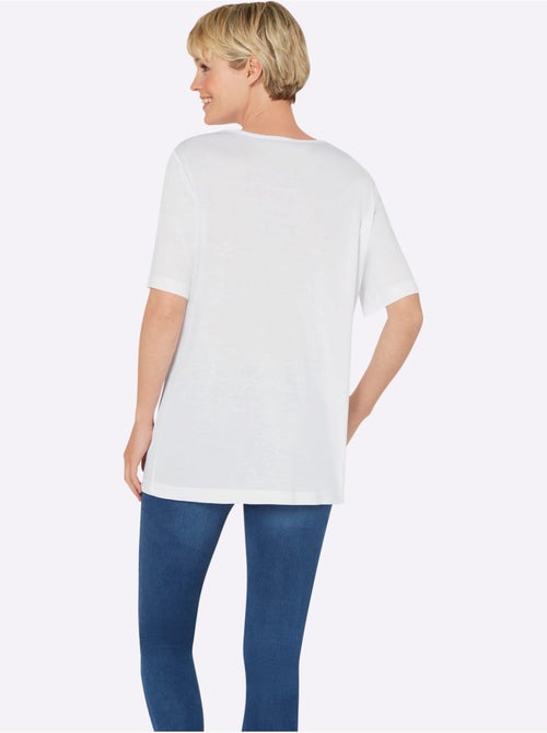 T-shirt à manches courtes avec plis creux et pierres fantaisie - Taille standard - Moda Vilona - Kiabi