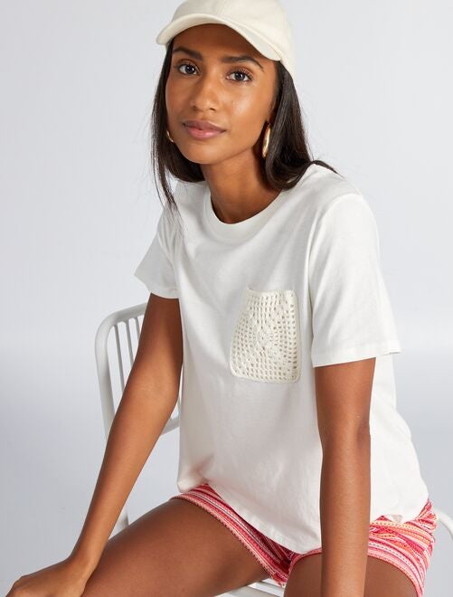 T-shirt à manches courtes avec poche en maille crochet - Kiabi