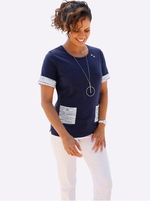 T-shirt à manches courtes avec rayures contrastées et poches plaquées - Taille standard - Witt - Kiabi T-shirt à manches courtes avec rayures contrastées et poches plaquées - Taille standard - Witt - Kiabi