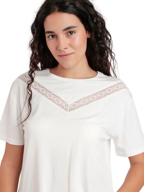T-shirt à manches courtes CHEST LACE - Kiabi T-shirt à manches courtes CHEST LACE - Kiabi