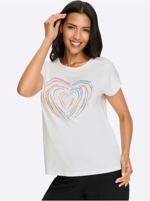 T-shirt à manches courtes en coton avec motif cœur devant - Taille standard - Moda Vilona - Kiabi T-shirt à manches courtes en coton avec motif cœur devant - Taille standard - Moda Vilona - Kiabi