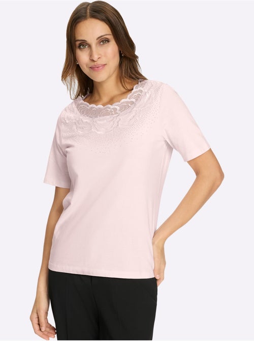 T-shirt à manches courtes en dentelle avec pierres décoratives - Taille standard - Witt - Kiabi T-shirt à manches courtes en dentelle avec pierres décoratives - Taille standard - Witt - Kiabi