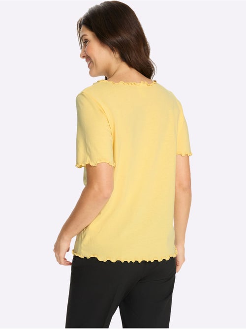 T-shirt à manches courtes en qualité douce avec finitions ondulées - Taille standard - Moda Vilona - Kiabi T-shirt à manches courtes en qualité douce avec finitions ondulées - Taille standard - Moda Vilona - Kiabi