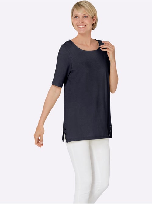 T-shirt à manches courtes encolure en U avec fentes décoratives - Taille standard - Moda Vilona - Kiabi T-shirt à manches courtes encolure en U avec fentes décoratives - Taille standard - Moda Vilona - Kiabi