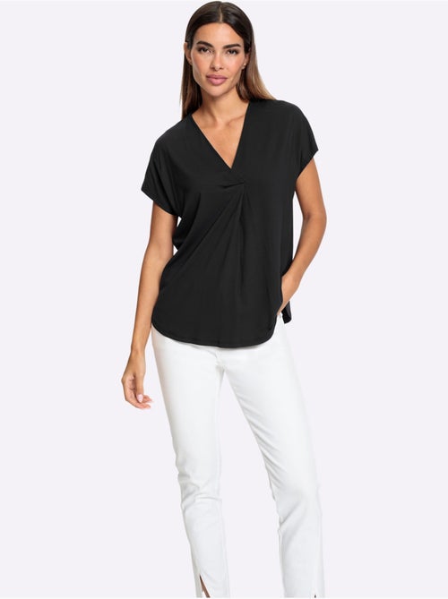 T-shirt à Manches Courtes Encolure En V Chevauchante - Taille Standard - Helline - Kiabi T-shirt à Manches Courtes Encolure En V Chevauchante - Taille Standard - Helline - Kiabi