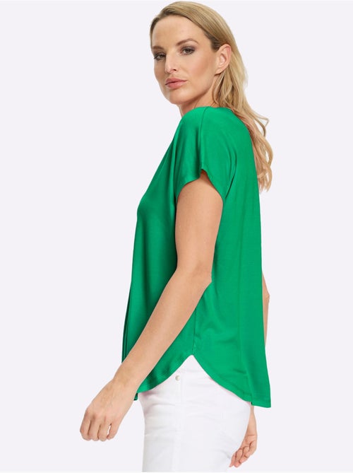 T-shirt à Manches Courtes Encolure En V Chevauchante - Taille Standard - Helline - Kiabi T-shirt à Manches Courtes Encolure En V Chevauchante - Taille Standard - Helline - Kiabi