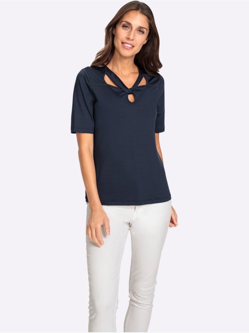T-shirt à Manches Courtes Encolure Raffinée - Taille Standard - Helline - Kiabi T-shirt à Manches Courtes Encolure Raffinée - Taille Standard - Helline - Kiabi