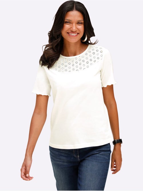 T-shirt à Manches Courtes Encolure Ronde Passepoilée - Taille Standard - Moda Vilona - Kiabi T-shirt à Manches Courtes Encolure Ronde Passepoilée - Taille Standard - Moda Vilona - Kiabi