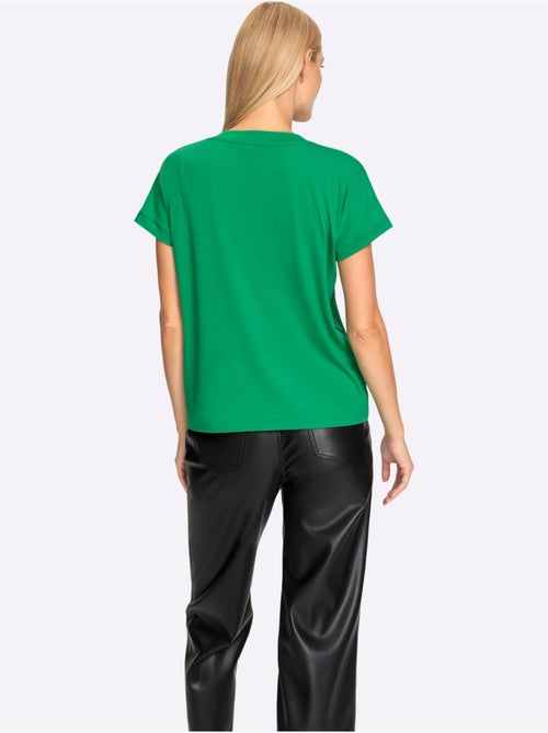 T-shirt à Manches Courtes Imprimé à Effet 3d - Taille Standard - Helline - Kiabi T-shirt à Manches Courtes Imprimé à Effet 3d - Taille Standard - Helline - Kiabi