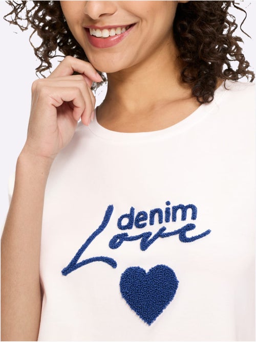 T-shirt à Manches Courtes Inscription Tendance - Taille Standard - Helline - Kiabi T-shirt à Manches Courtes Inscription Tendance - Taille Standard - Helline - Kiabi