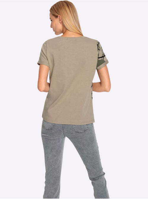 T-shirt à Manches Courtes Motifs Floraux - Taille Standard - helline - Kiabi