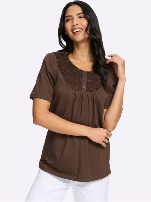 T-shirt à Manches Courtes Patte De Boutonnage Décorative Devant - Taille Standard - Moda Vilona - Kiabi T-shirt à Manches Courtes Patte De Boutonnage Décorative Devant - Taille Standard - Moda Vilona - Kiabi